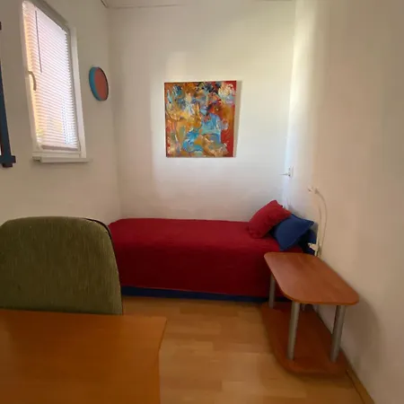 Penthouse Modena شقة